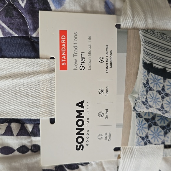 SONOMA BRAND STANDARD SIZE BLUE AND WHITE QUILTED PILLOW SHAMS BUNDLE OF 2 - Picture 7 of 12